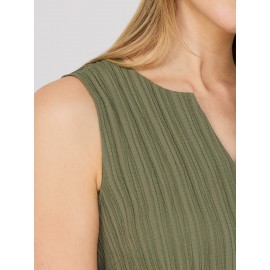 Sleeveless Textured Split Neck Top